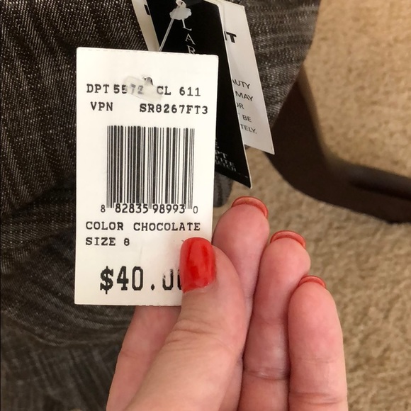 NWT Larry Levine 8P chocolate gray cropped pants - Picture 8 of 8